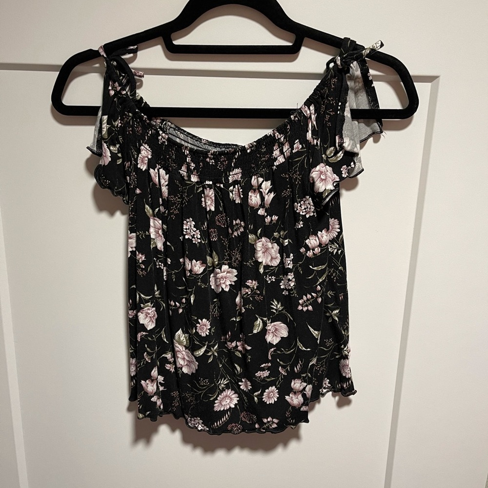 Flowy floral top! Like brand new